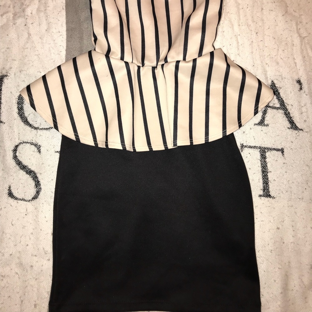 Dress - Picture 3 of 3